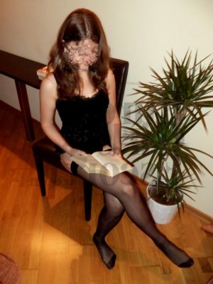 Carla-marie escort girl in Cary, tantra massage